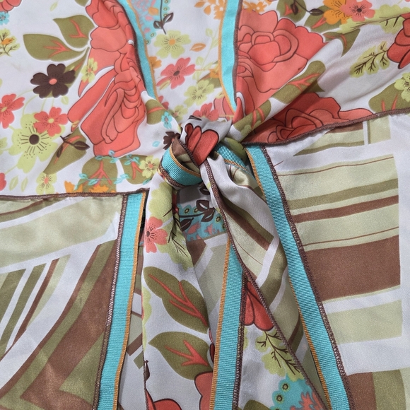 CAbi 100% Silk Floral Geometric Pattern Tie Front Kimono Size Medium - Picture 5 of 11